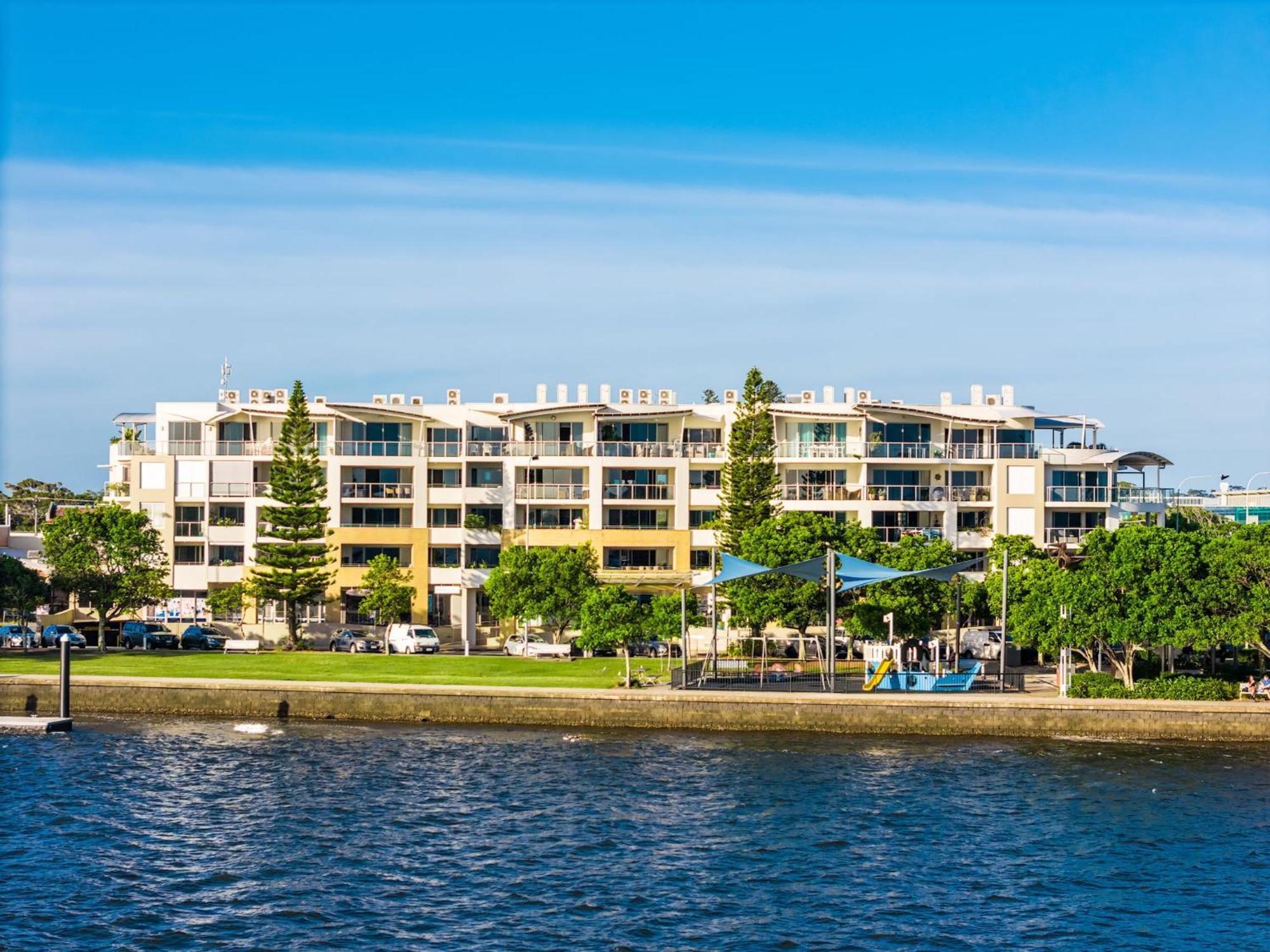 Riverside Holiday Apartments Ballina Esterno foto