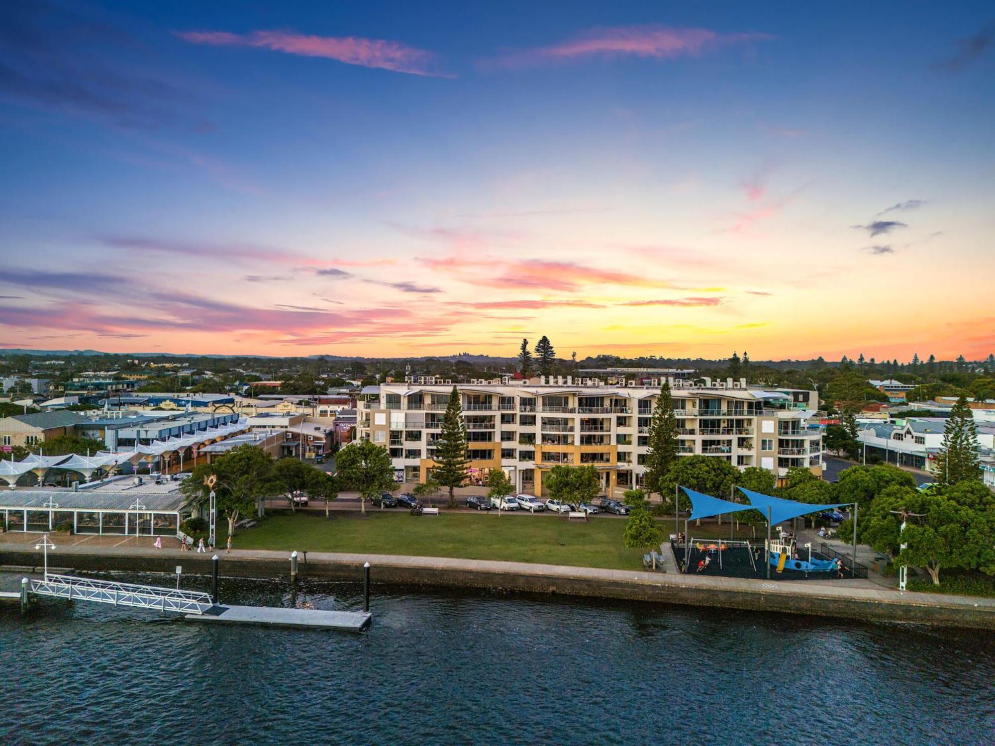 Riverside Holiday Apartments Ballina Esterno foto